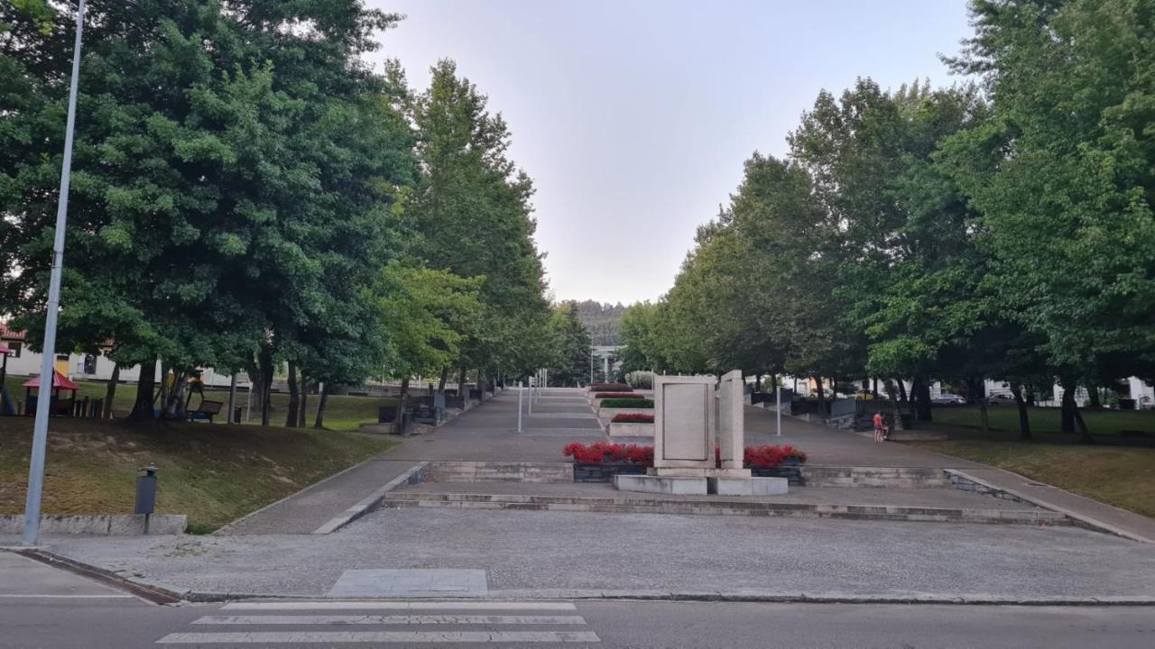 Apartamento Milénio T2 Appartamento Arouca Esterno foto